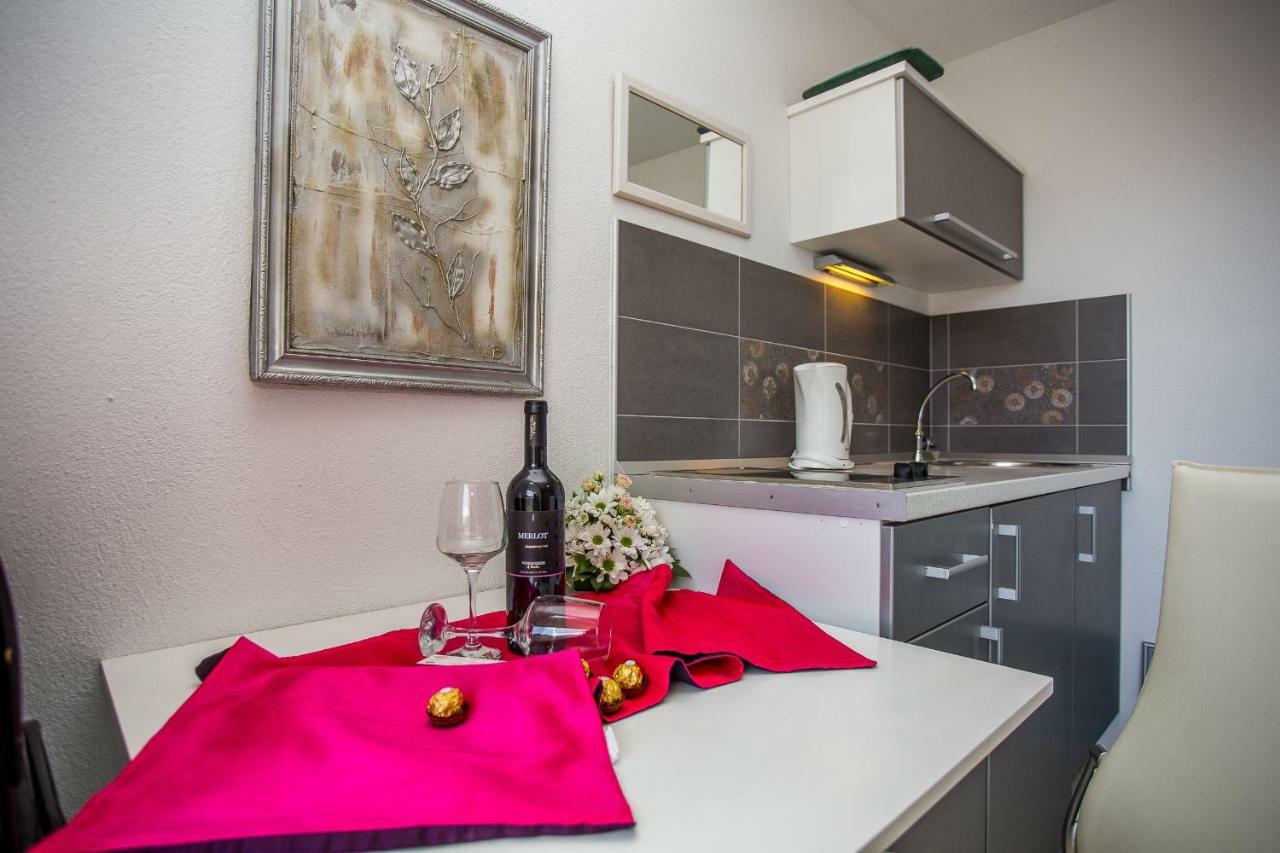 Apartments Lux Makarska Exterior foto
